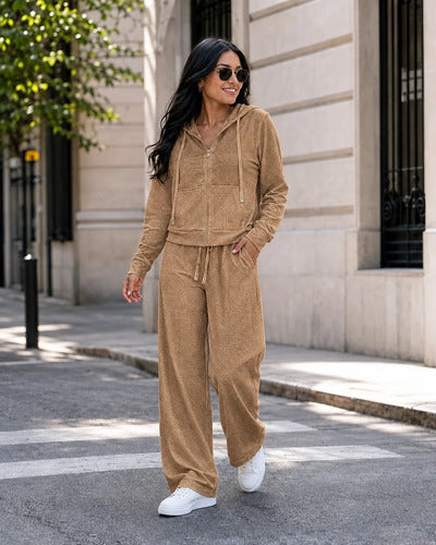 Conjunto Mujer Polerón Capucha Pantalón Ancho Texturizado