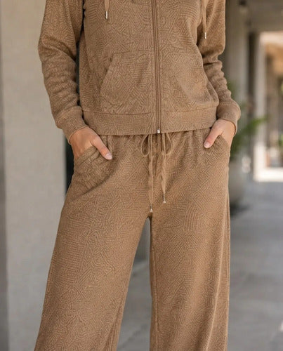 Conjunto Mujer Polerón Capucha Pantalón Ancho Texturizado