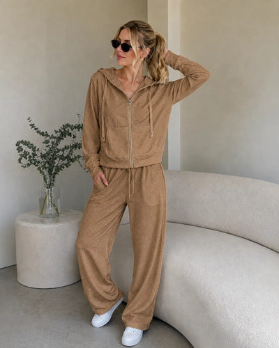 Conjunto Mujer Polerón Capucha Pantalón Ancho Texturizado
